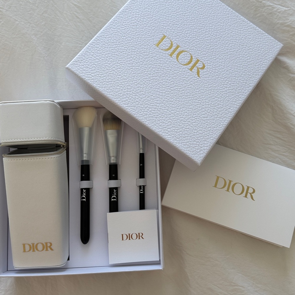 Dior Backstage Makeup Brush Set w/ Case, Foundation Blush Eyeshadow Brushes New